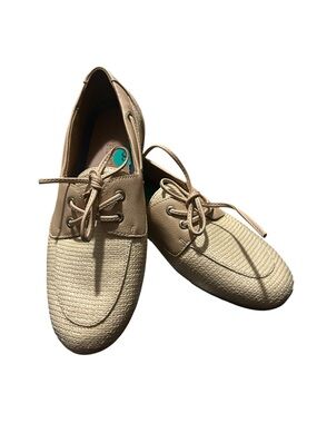 Sperry Women's Mila Flats beige straw-look texture. Size 8 NEW